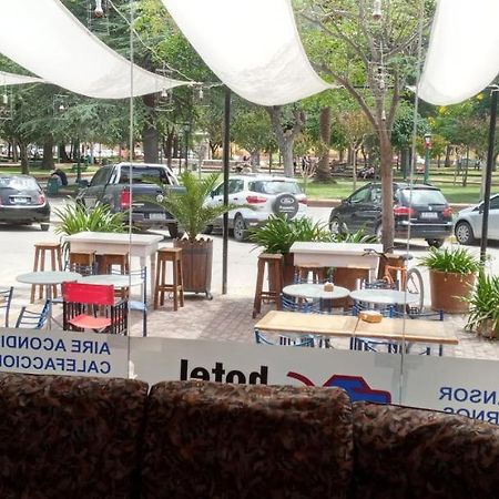 كفايات Hotel Emperador المظهر الخارجي الصورة